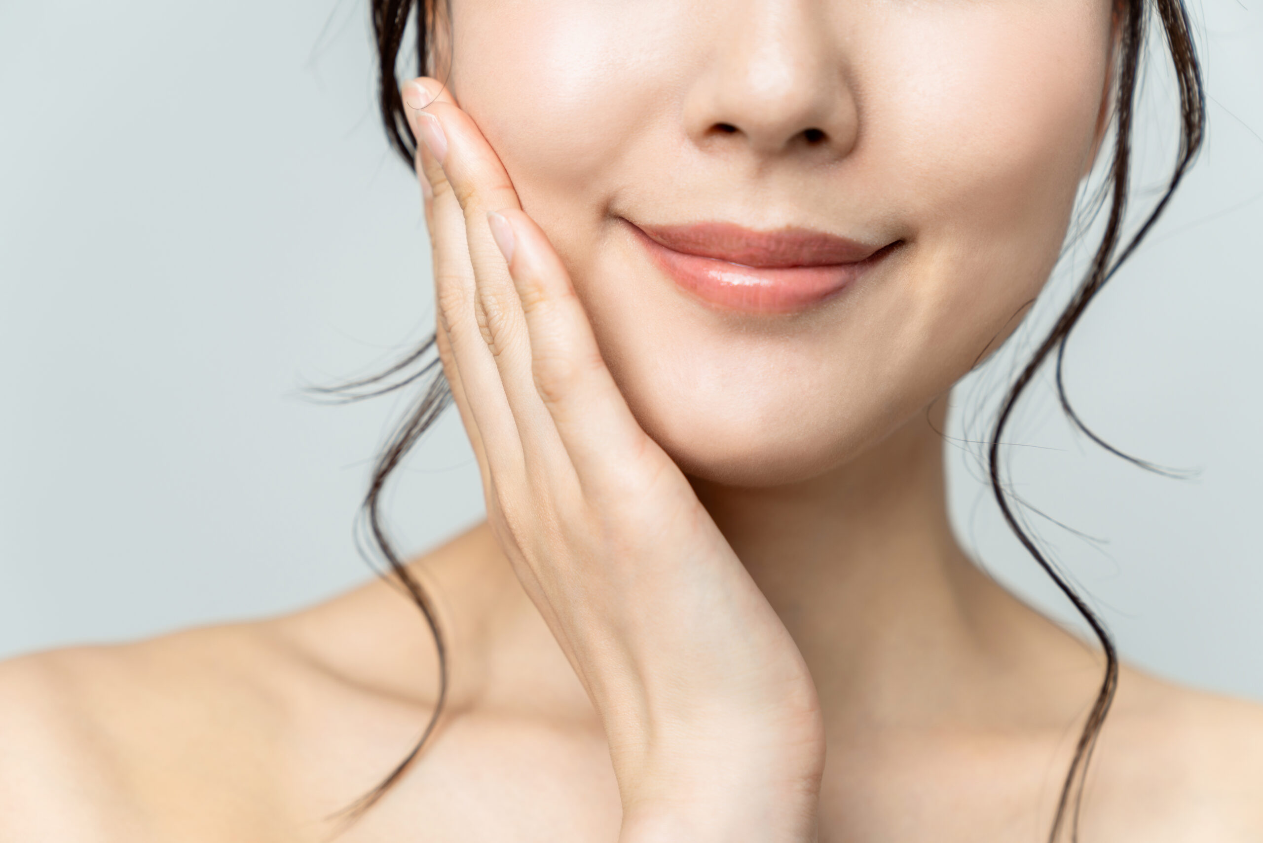 beautiful jawline on an Asian woman